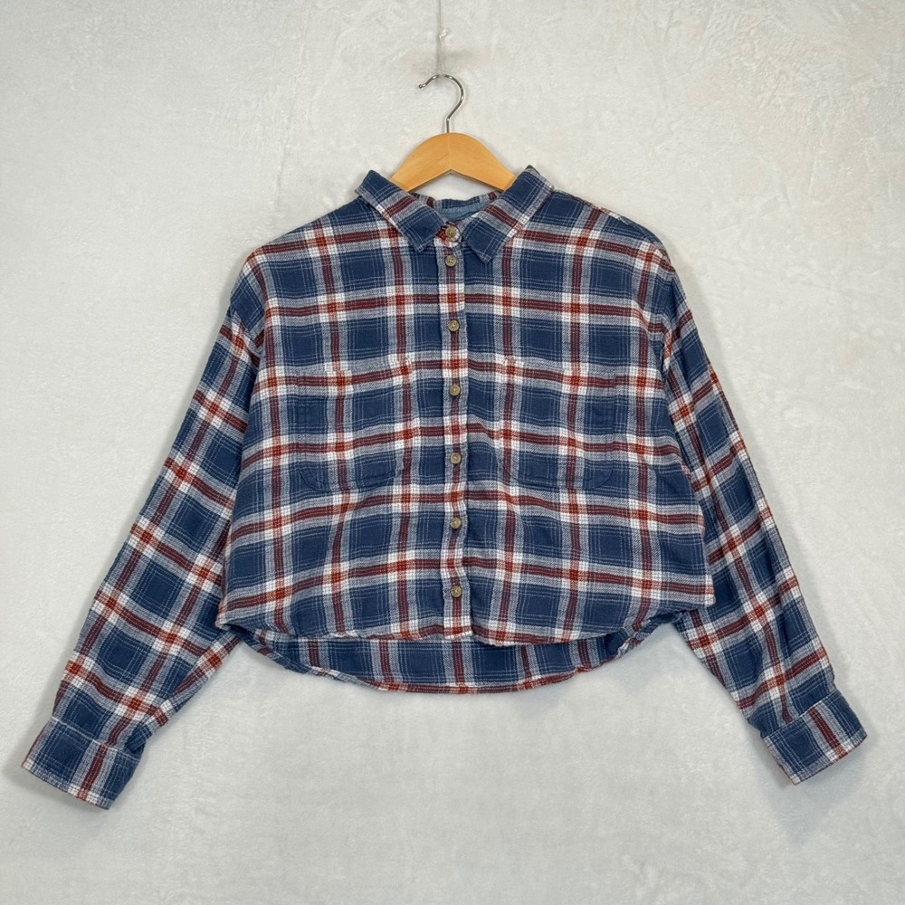 American Eagle Blue Red Plaid Cropped Flannel Shirt Medium